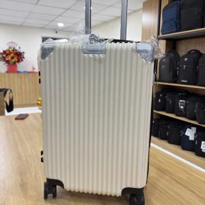 VALI NHỰA 20INCH NMC03